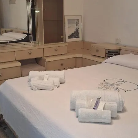 Sa Rocca Manna Bed & Breakfast Laerru